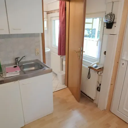Kleines Ferienhaus 261 Am Badestrand - Abc42